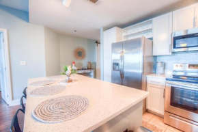 3rd FLOOR! Beautiful 3 BD, Great Amenities, And Great Location